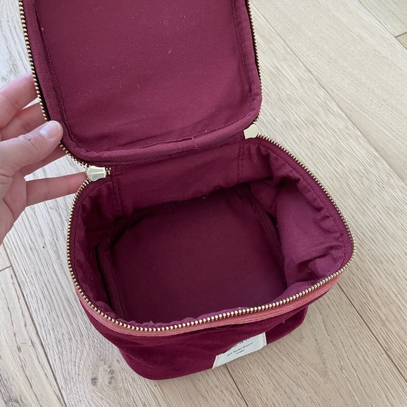 Sezane velvet jewelry/vanity case - Picture 5 of 5